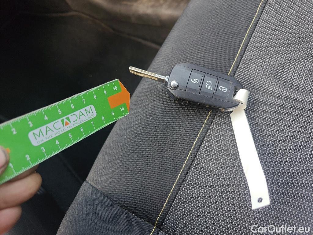  Citroen  C3 CITROEN  / 2020 / 5P / berlina con portón BlueHDi 75KW (100CV) S&S Feel Pack #4