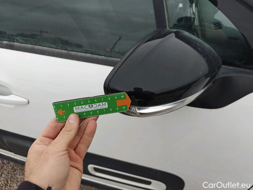  Citroen  C3 CITROEN  / 2020 / 5P / berlina con portón PureTech 60KW (83CV) FEEL #34