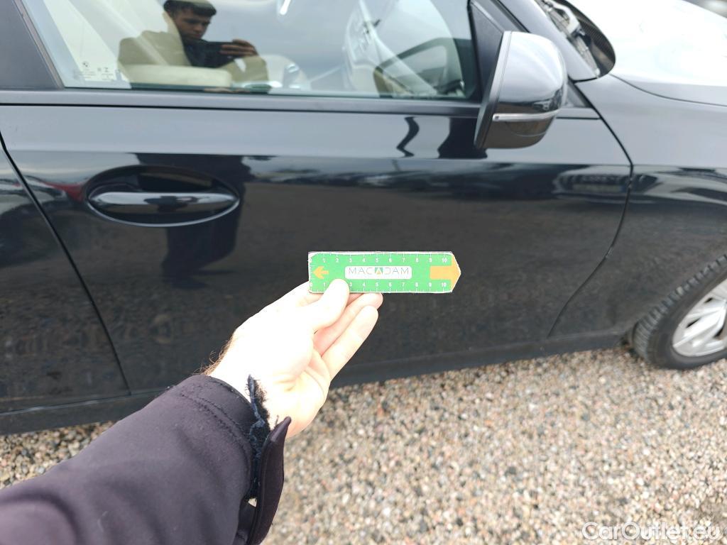  Bmw  Serie 3 BMW  / 2019 / 5P / familiar 318d Auto.Touring #3