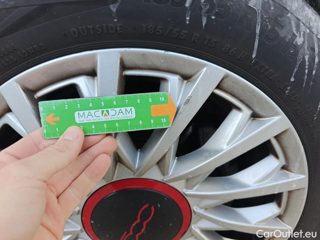  Fiat  500 FIAT  / 2015 / 3P / berlina con portón Red 1.0 Hybrid 51KW (70 CV)(SP)(SL) (AC4) #19