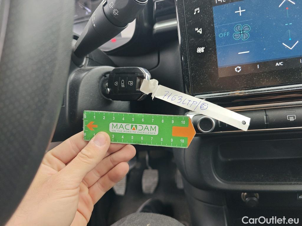  Citroen  C3 CITROEN  / 2020 / 5P / berlina con portón PureTech 60KW (83CV) FEEL #2