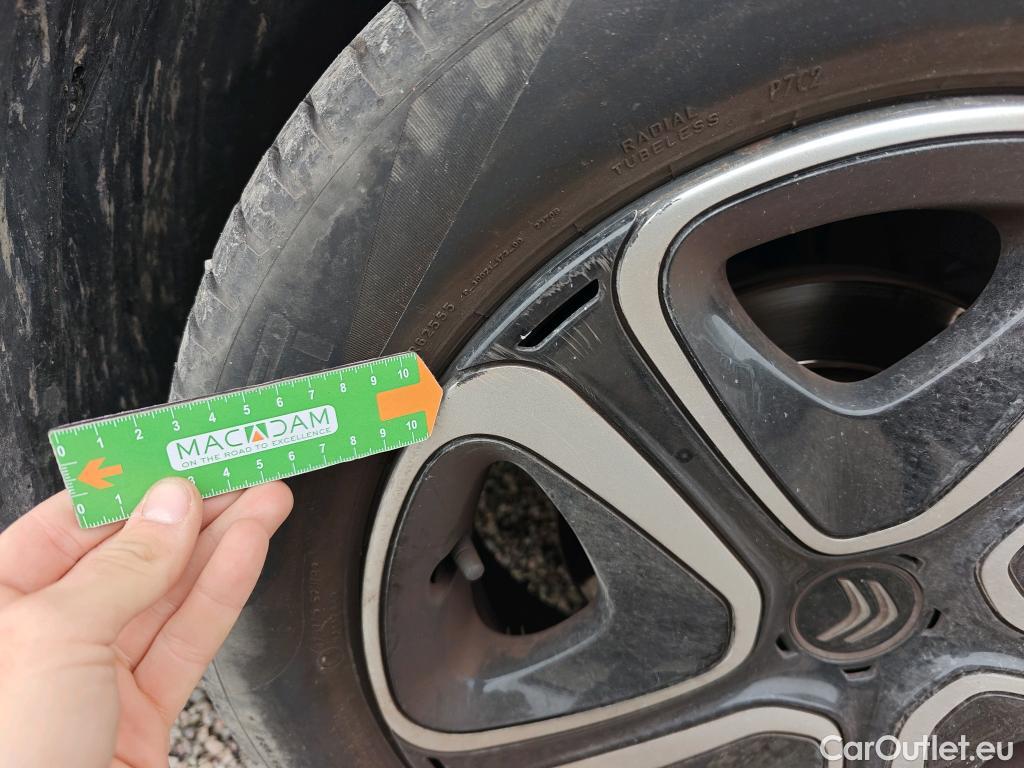  Citroen  C3 CITROEN  / 2020 / 5P / berlina con portón PureTech 60KW (83CV) FEEL #36