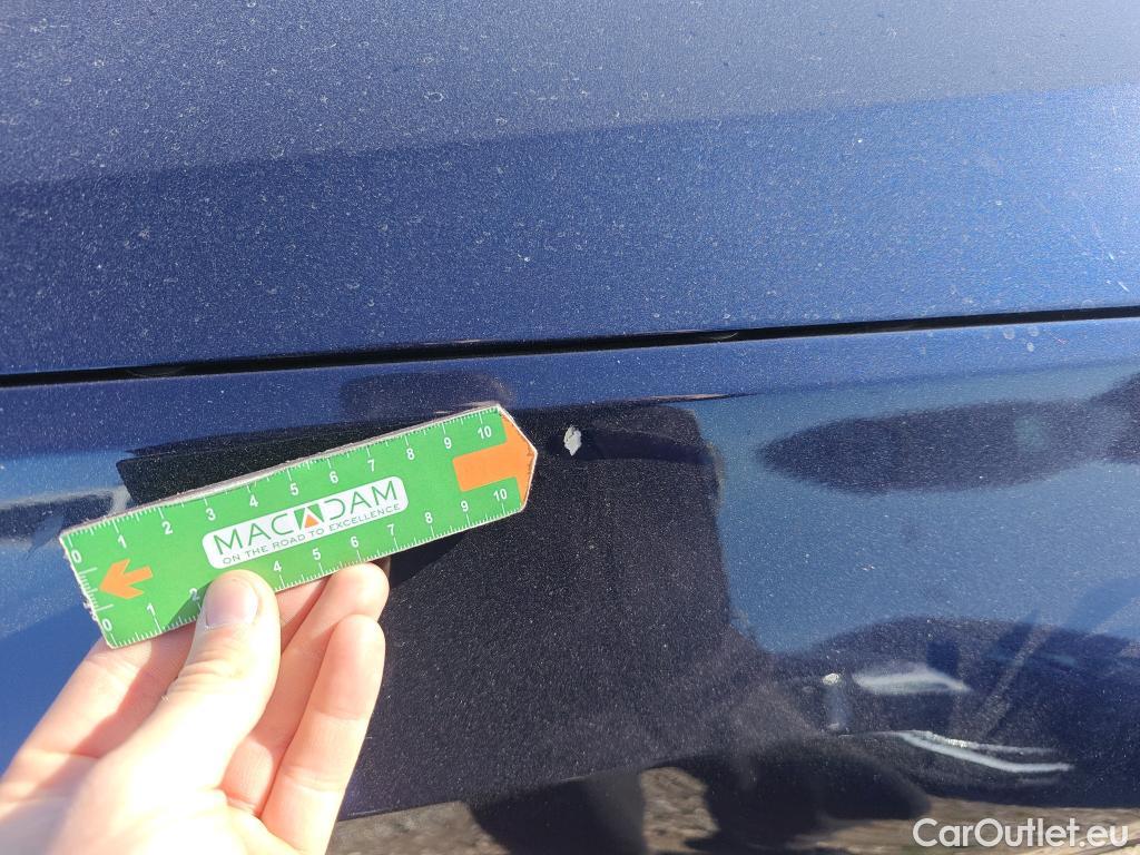  Bmw  Serie 3 BMW  / 2018 / 4P / sedán 320e #31