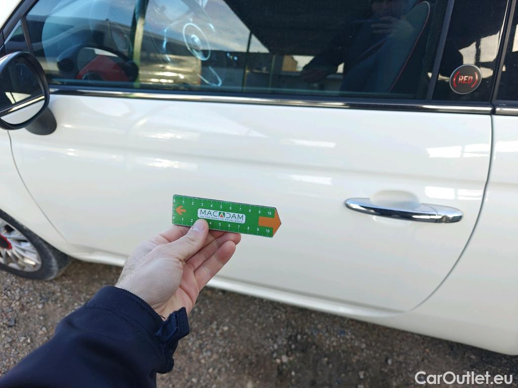  Fiat  500 FIAT  / 2015 / 3P / berlina con portón Red 1.0 Hybrid 51KW (70 CV)(SP)(SL) (AC4) #1