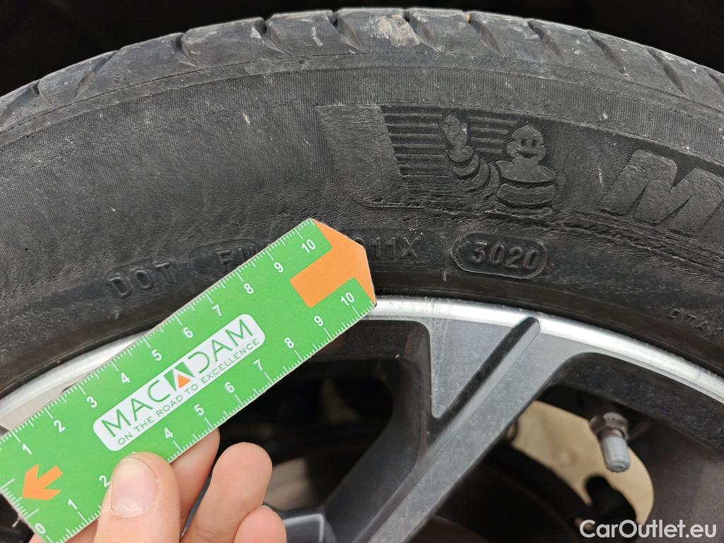  Bmw  X2 BMW  sDrive18i (CX) #12