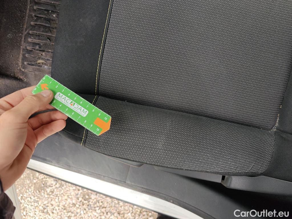  Citroen  C3 CITROEN  / 2020 / 5P / berlina con portón PureTech 60KW (83CV) FEEL #20