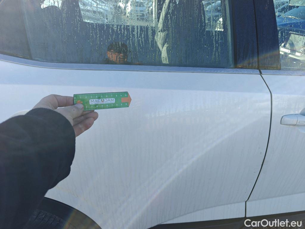  Nissan  Qashqai NISSAN  / 2021 / 5P / todoterreno DIG-T 116kW (158CV) mHEV Xtronic Acenta (AC2) #3