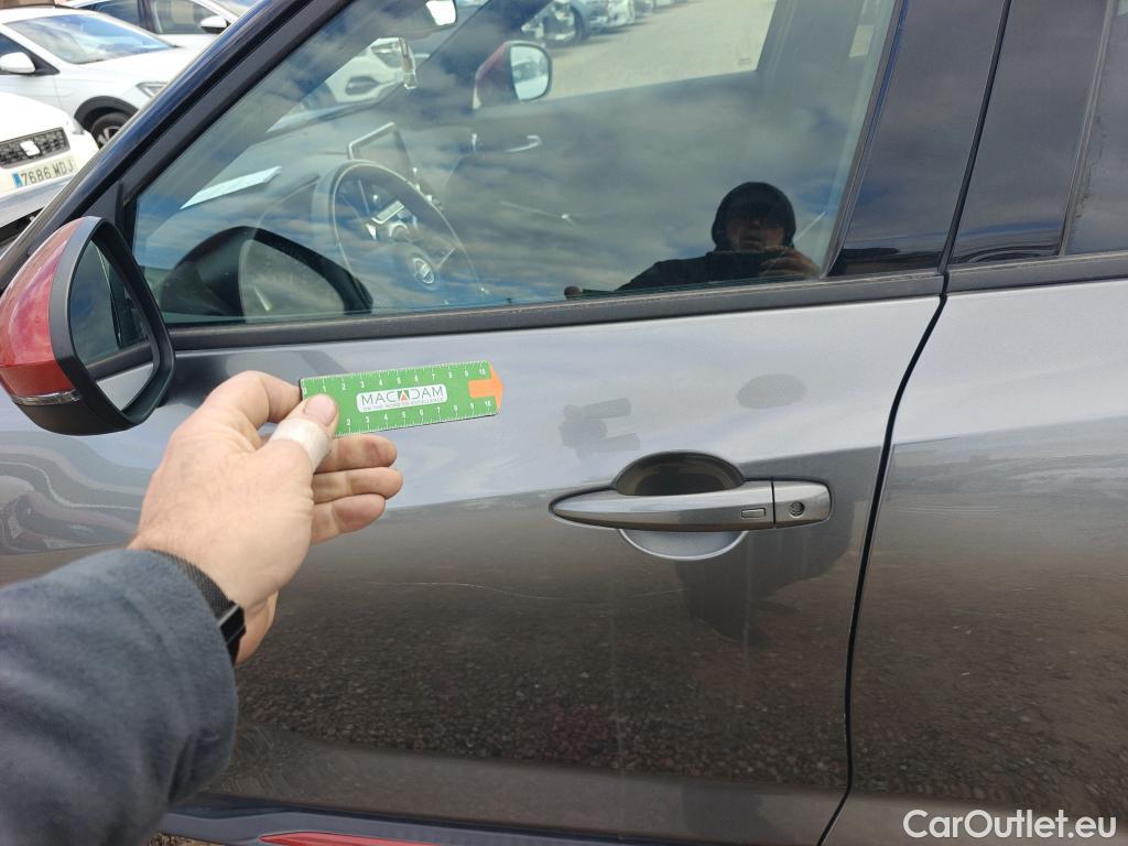  Nissan  Juke NISSAN  / 2019 / 5P / crossover DIG-T 84 kW DCT N-Design Chic #7