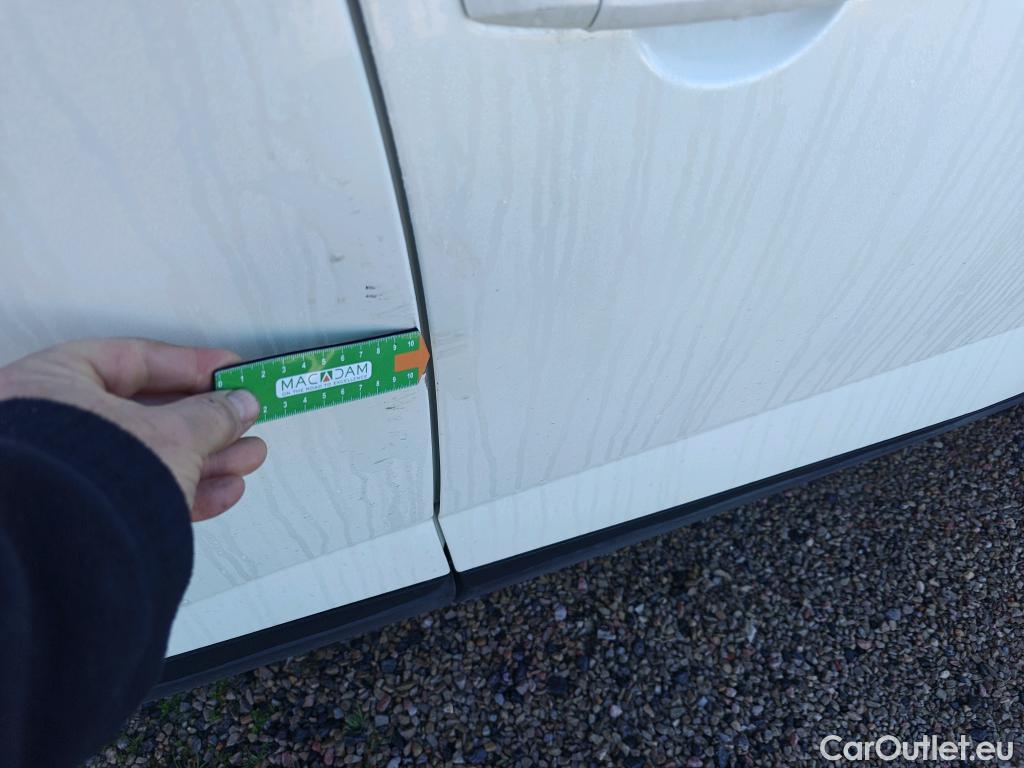  Nissan  Qashqai NISSAN  / 2021 / 5P / todoterreno DIG-T 116kW (158CV) mHEV Xtronic Acenta (AC2) #2