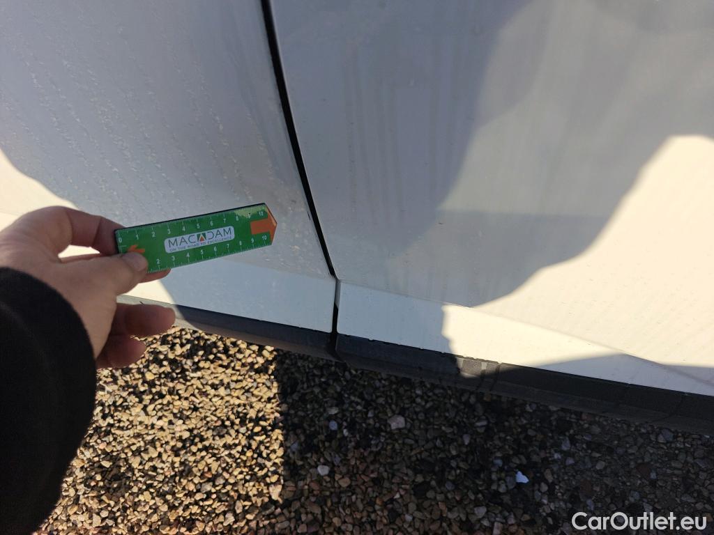  Nissan  Qashqai NISSAN  / 2021 / 5P / todoterreno DIG-T 116kW (158CV) mHEV Xtronic Acenta (AC2) #11