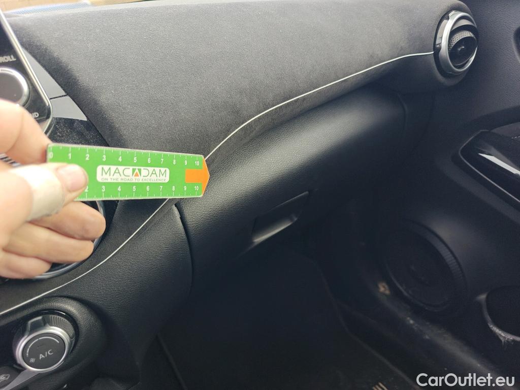  Nissan  Juke NISSAN  / 2019 / 5P / crossover DIG-T 84 kW DCT N-Design Chic #13