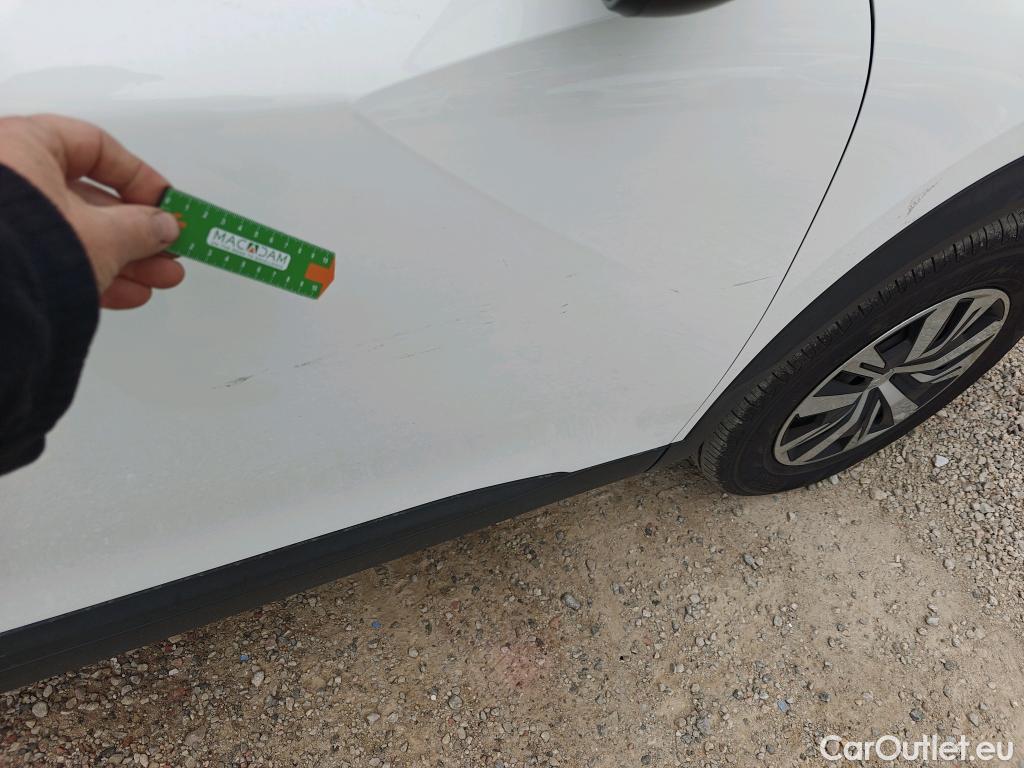  Peugeot  2008 PEUGEOT  / 2019 / 5P / todoterreno Active Puretech 100 S&S BVM6 #25