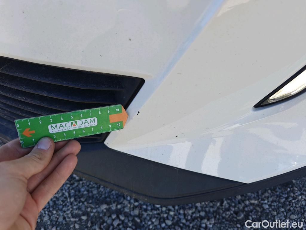  Peugeot  2008 PEUGEOT  / 2019 / 5P / todoterreno Active Puretech 100 S&S BVM6 #39