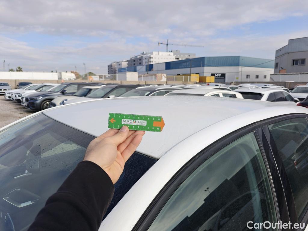  Peugeot  308 PEUGEOT  / 2017 / 5P / berlina con portón 5p Active BlueHDi 130 S&S #1