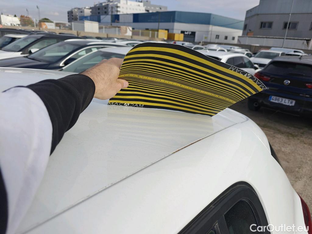  Peugeot  308 PEUGEOT  / 2017 / 5P / berlina con portón 5p Active BlueHDi 130 S&S #2