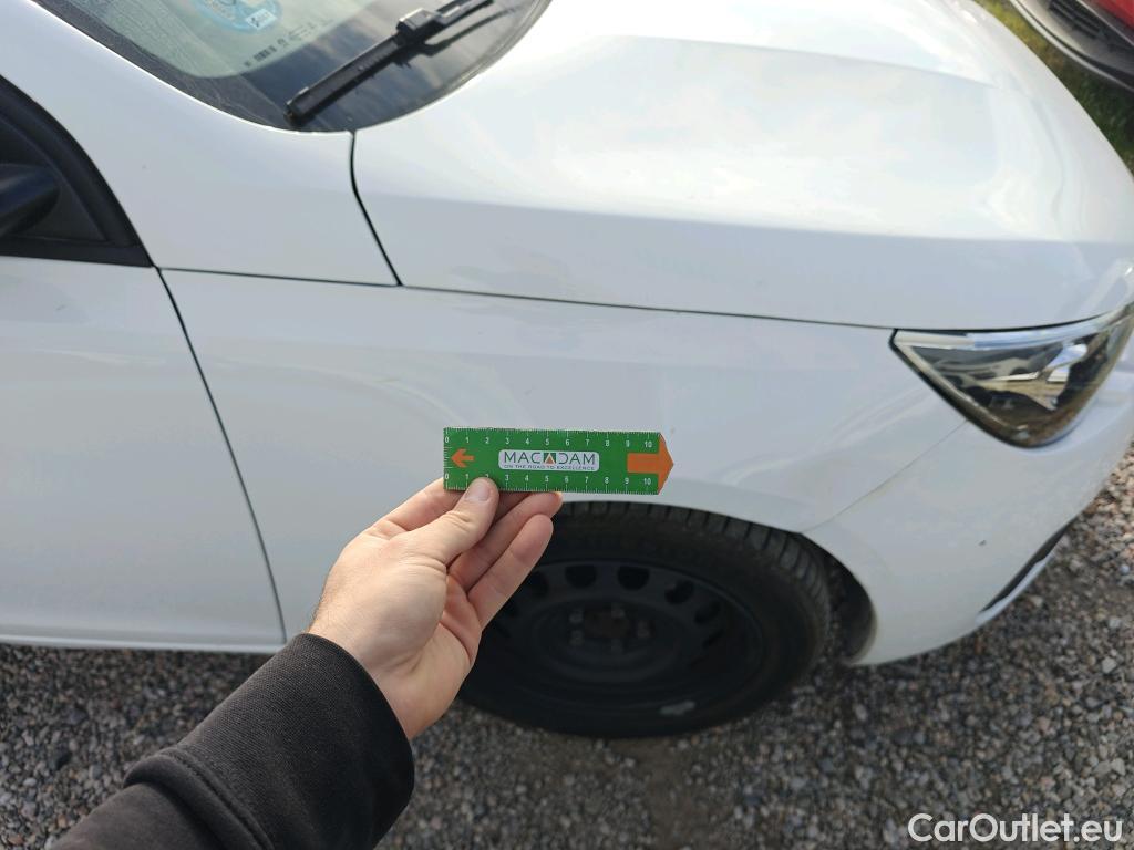  Peugeot  308 PEUGEOT  / 2017 / 5P / berlina con portón 5p Active BlueHDi 130 S&S #3