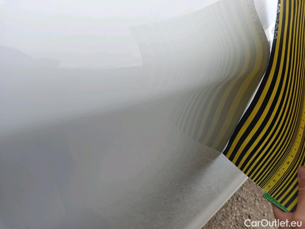  Peugeot  208 PEUGEOT  / 2015 / 5P / berlina con portón 5P Signature 1.2L PureTech 81KW (110CV) #14