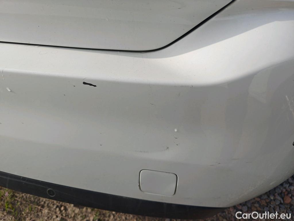  Peugeot  308 PEUGEOT  / 2017 / 5P / berlina con portón 5p Active BlueHDi 130 S&S #25