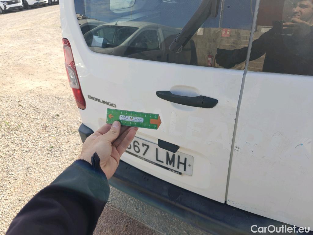  Citroen  Berlingo CITROEN  / 2018 / 4P / monovolumen compacto Talla M BlueHDi 100 S&S LIVE #20