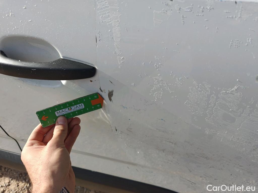  Citroen  Berlingo CITROEN  / 2018 / 4P / monovolumen compacto Talla M BlueHDi 100 S&S LIVE #56