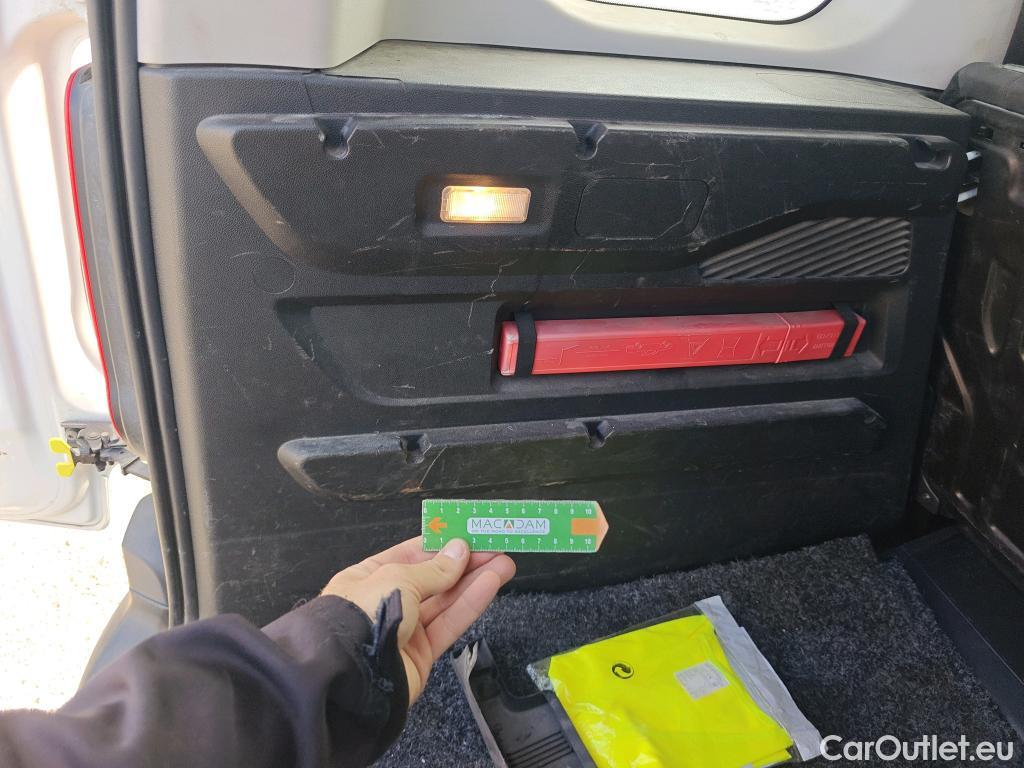  Citroen  Berlingo CITROEN  / 2018 / 4P / monovolumen compacto Talla M BlueHDi 100 S&S LIVE #3