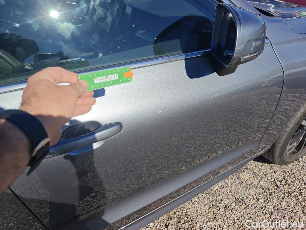  Volvo  XC60 VOLVO  / 2017 / 5P / todoterreno 2.0 T8 AWD Business Plus Auto #17