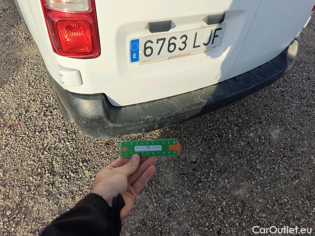  Citroen  Jumpy CITROEN  / 2016 / 4P / furgón Talla M BlueHDi 100 S&S 6v Control #68