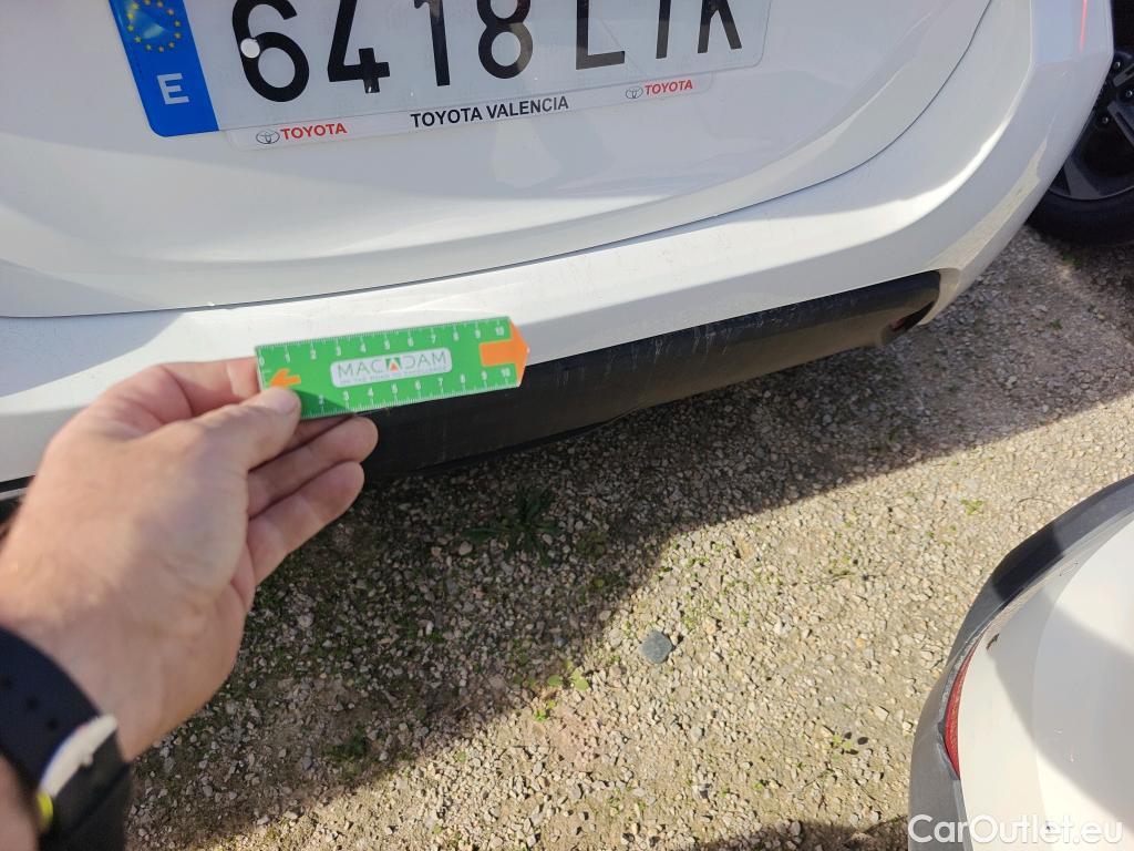  Toyota  Yaris TOYOTA  / 2020 / 5P / berlina con portón 1.5 120H Active Tech #13