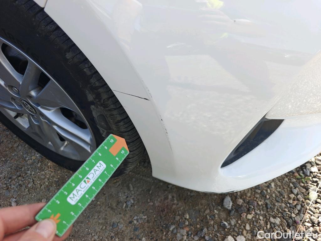  Toyota  Yaris TOYOTA  / 2020 / 5P / berlina con portón 1.5 120H Active Tech #10