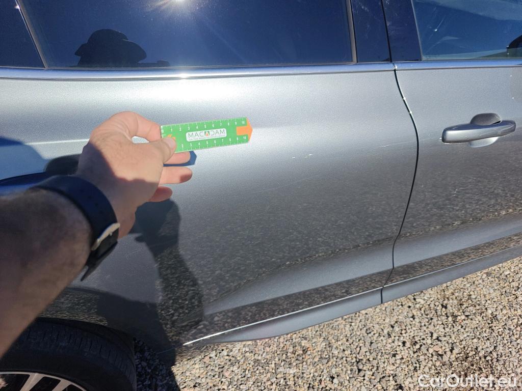  Volvo  XC60 VOLVO  / 2017 / 5P / todoterreno 2.0 T8 AWD Business Plus Auto #1