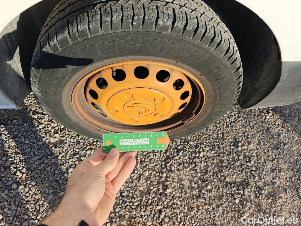  Citroen  Jumpy CITROEN  / 2016 / 4P / furgón Talla M BlueHDi 100 S&S 6v Control #91