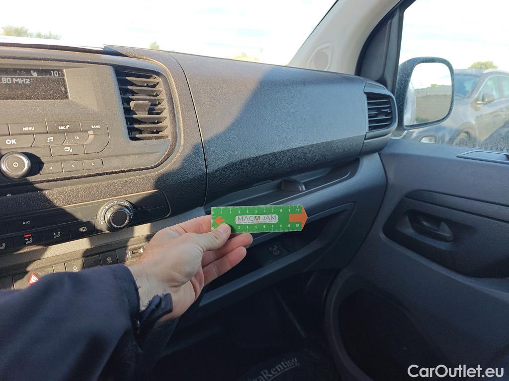  Citroen  Jumpy CITROEN  / 2016 / 4P / furgón Talla M BlueHDi 100 S&S 6v Control #79