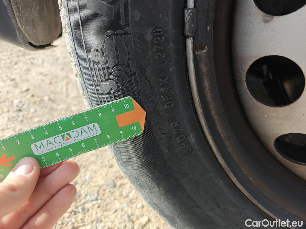  Citroen  Berlingo CITROEN  / 2018 / 4P / monovolumen compacto Talla M BlueHDi 100 S&S LIVE #69