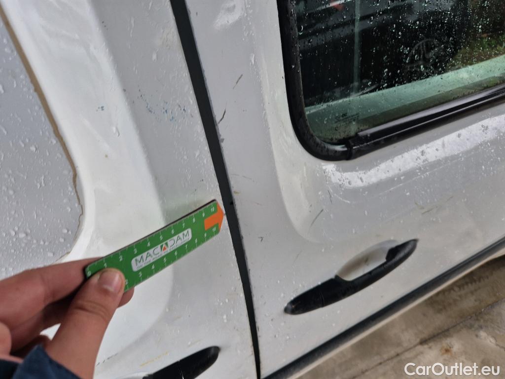  Nissan  NV200 NISSAN NV250 / 2019 / 4P / furgón 2pl 1.5dCi 70 kW (95CV) L2H1 ÓPTIMA #19