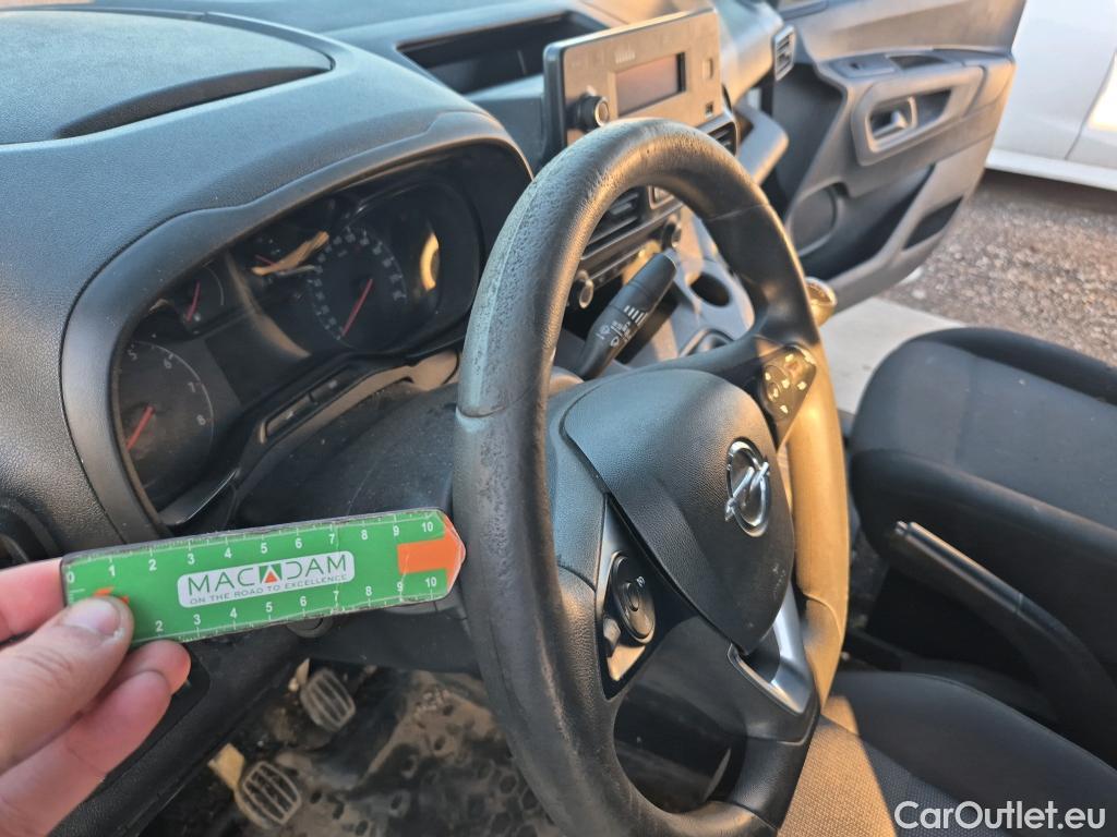  Opel  Combo OPEL  / 2018 / 3P / furgón derivado de turismo 1.6 TD S/S 74kW (100CV) Express L H1 650 #30