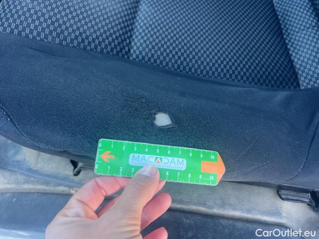  Nissan  NV400 NISSAN NT400 / 2014 / 4P / chasis doble cabina 35.13/3 Comfort Doble Cabina Larga #32