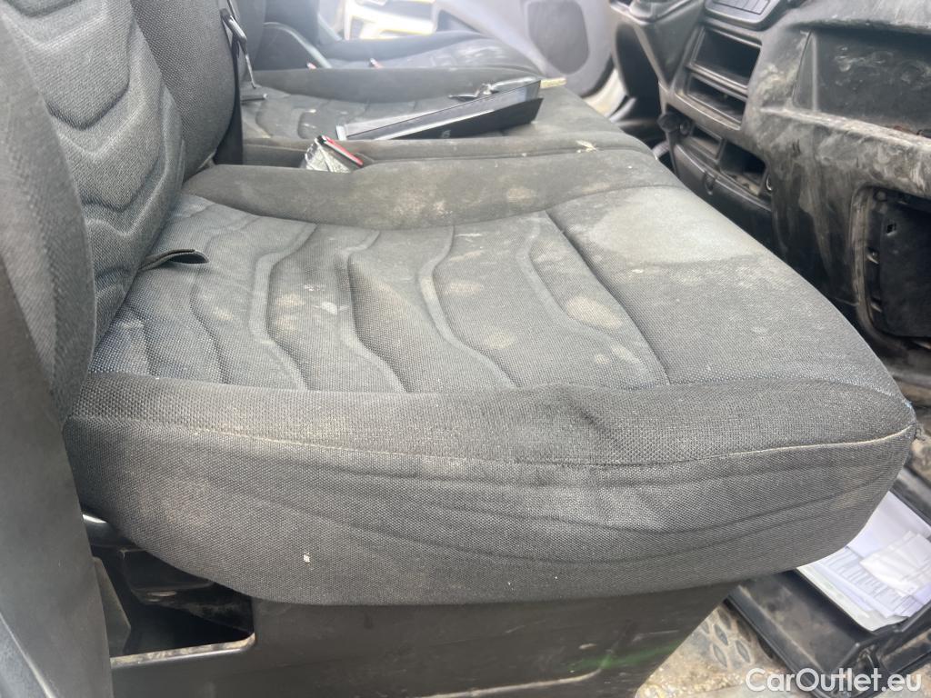  Iveco  Daily IVECO  / 2014 / 4P / chasis doble cabina 35C 14 D 3750 #35