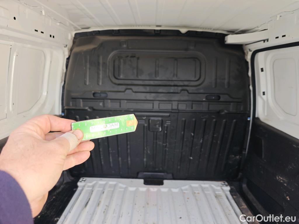  Opel  Combo OPEL  / 2018 / 3P / furgón derivado de turismo 1.6 TD S/S 74kW (100CV) Express L H1 650 #18