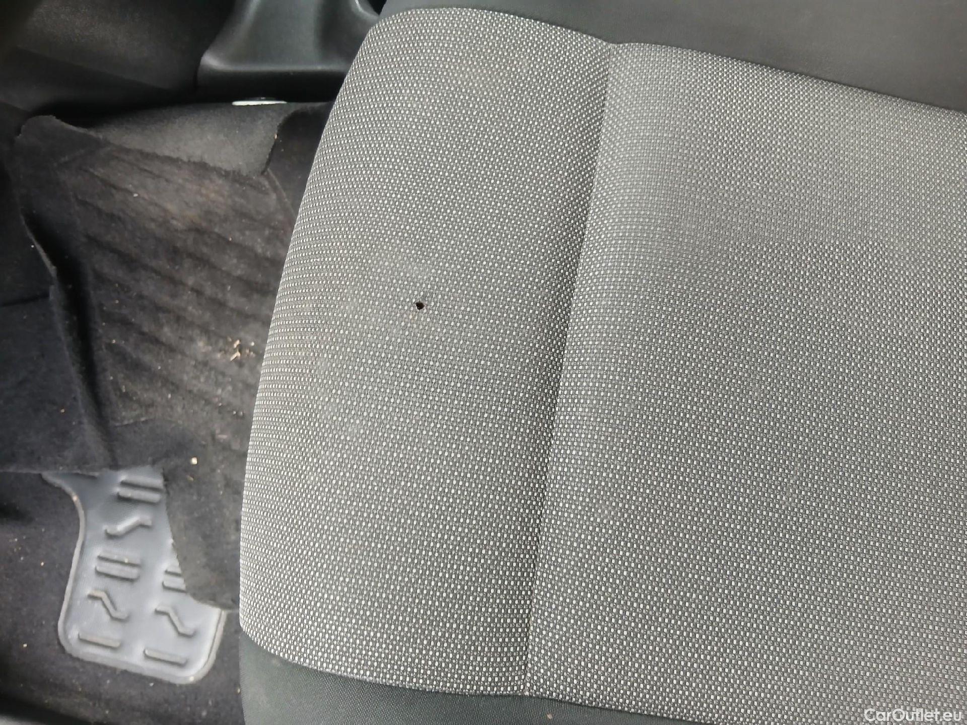  Opel  Combo OPEL  / 2018 / 3P / furgón derivado de turismo 1.6 TD S/S 74kW (100CV) Express L H1 650 #37