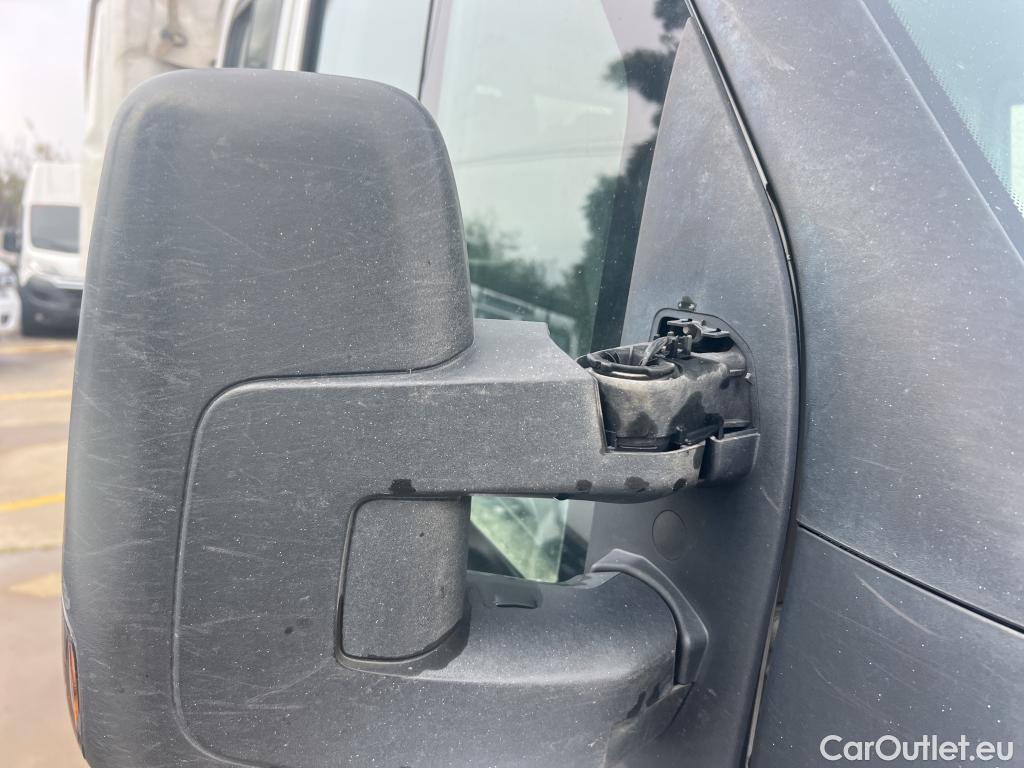  Iveco  Daily IVECO  / 2014 / 4P / chasis doble cabina 35C 14 D 3750 #27