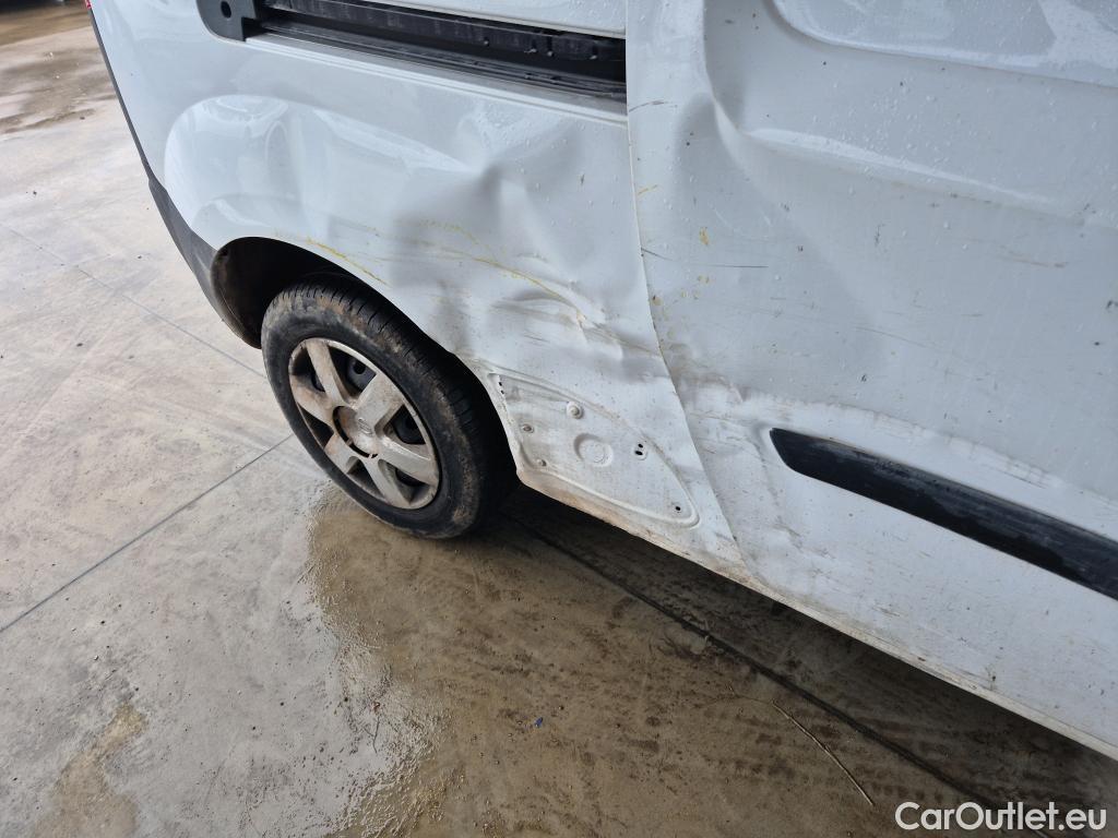  Nissan  NV200 NISSAN NV250 / 2019 / 4P / furgón 2pl 1.5dCi 70 kW (95CV) L2H1 ÓPTIMA #31