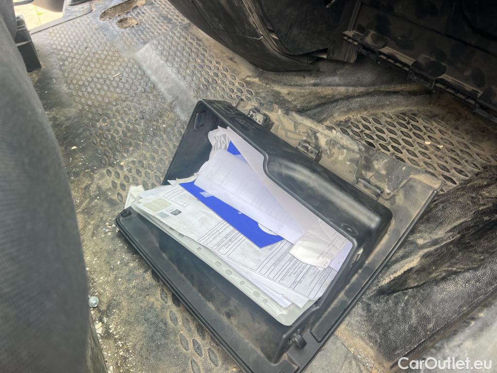  Iveco  Daily IVECO  / 2014 / 4P / chasis doble cabina 35C 14 D 3750 #12