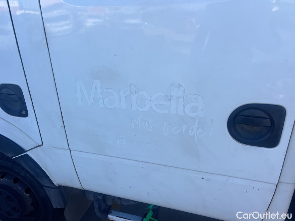  Nissan  NV400 NISSAN NT400 / 2014 / 4P / chasis doble cabina 35.13/3 Comfort Doble Cabina Larga #24