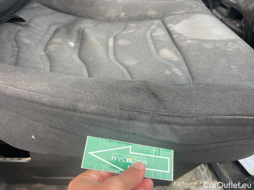  Iveco  Daily IVECO  / 2014 / 4P / chasis doble cabina 35C 14 D 3750 #36