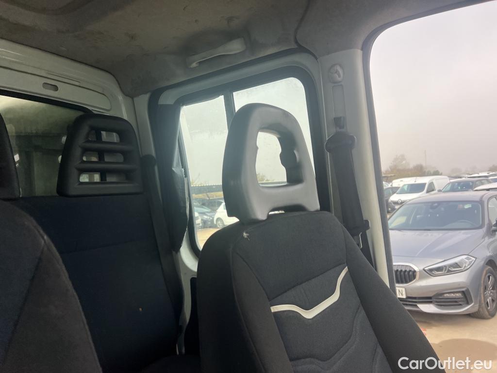  Iveco  Daily IVECO  / 2014 / 4P / chasis doble cabina 35C 14 D 3750 #20