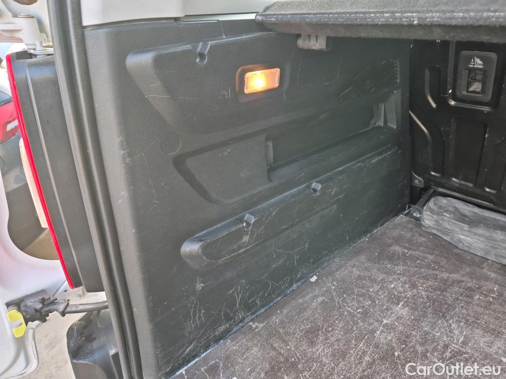  Peugeot  RIFTER PEUGEOT  / 2018 / 4P / combi Active Standard BlueHDi 73kW (IND) (CX2) #24