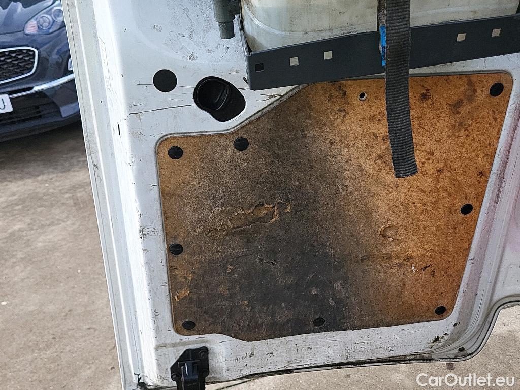  Toyota  Proace TOYOTA  / 2016 / 4P / furgón FU. MEDIO (L1) 2.0D 90kW COMFORT CARGA + #19