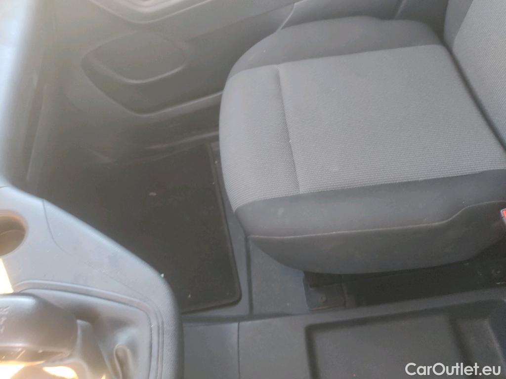  Peugeot  Partner PEUGEOT  / 2018 / 4P / furgón derivado de turismo Premium Standard 600kg BlueHDi 73kW #22