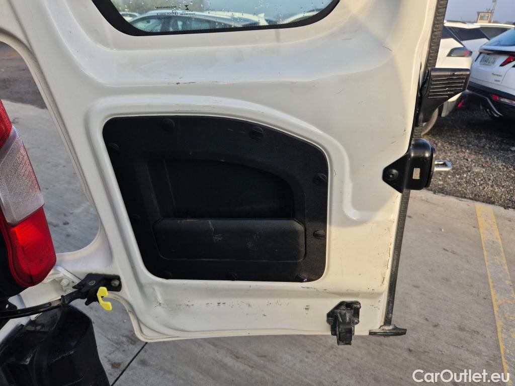  Peugeot  RIFTER PEUGEOT  / 2018 / 4P / combi Active Standard BlueHDi 73kW (IND) (CX2) #18