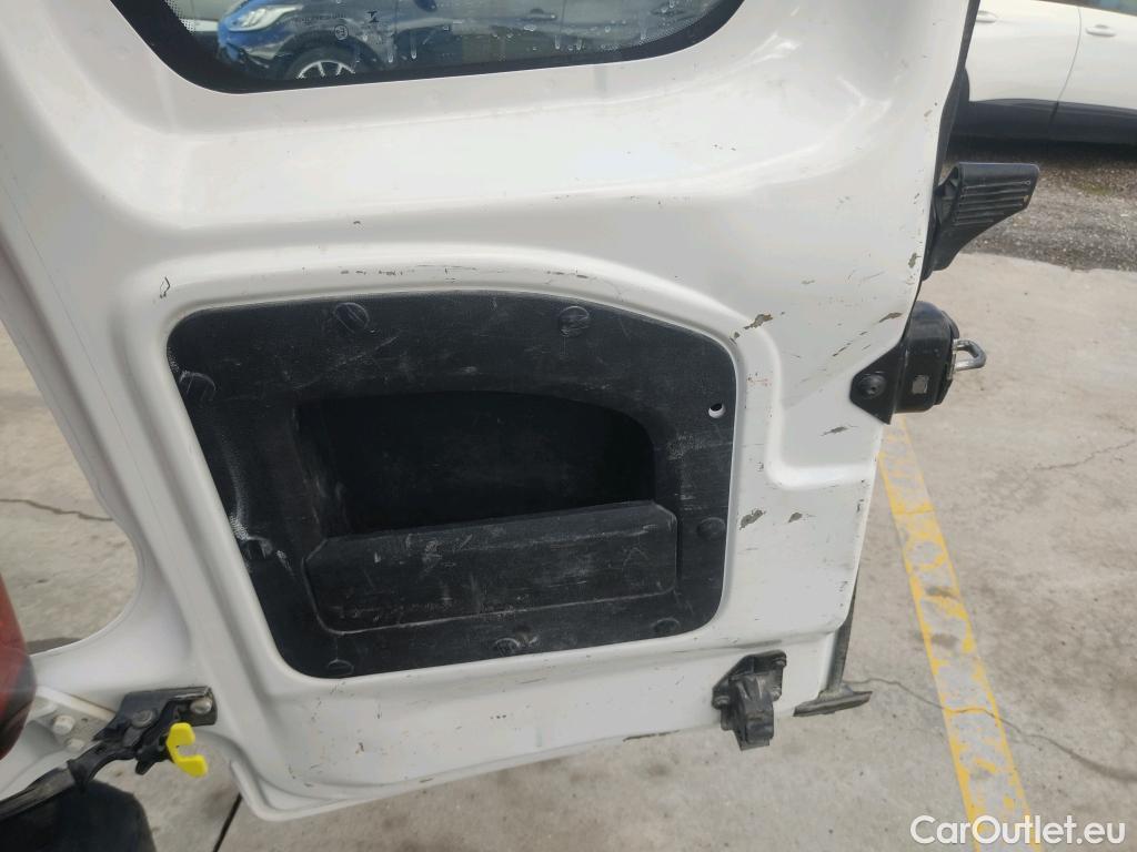  Peugeot  RIFTER PEUGEOT  / 2018 / 4P / combi Active Standard BlueHDi 73kW (IND) (CX2) #38